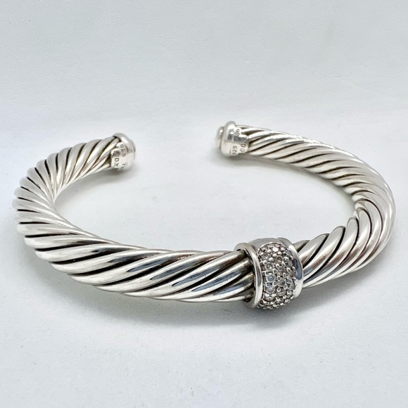 David Yurman 7mm Cable Classics Station Bracelet With 18k White Gold & Diamonds - Picture 9 of 14